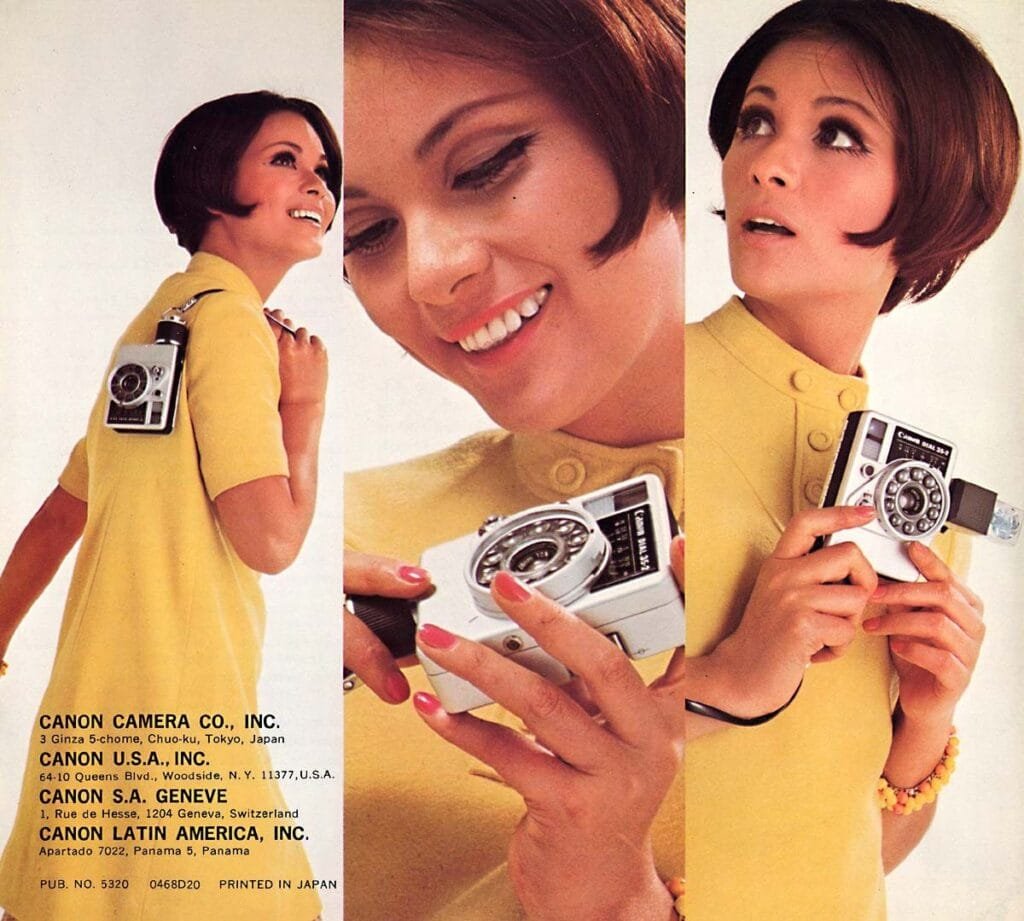 Publicité vintage en couleur du Canon Dial 35-2, montrant une femme en robe jaune utilisant l’appareil photo dans différentes poses.
