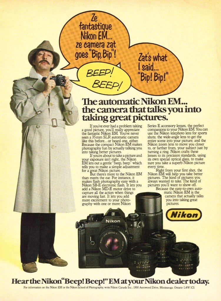 Publicité vintage du Nikon EM mettant en avant le signal sonore “Beep Beep” et le mode automatique du reflex Nikon.