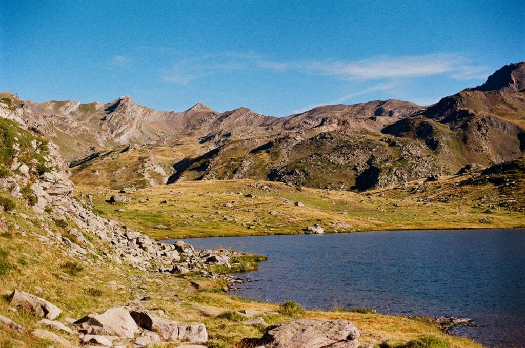 Lac Long dans la haute Clarée — Nikon F6, Kodak Pro Image 100